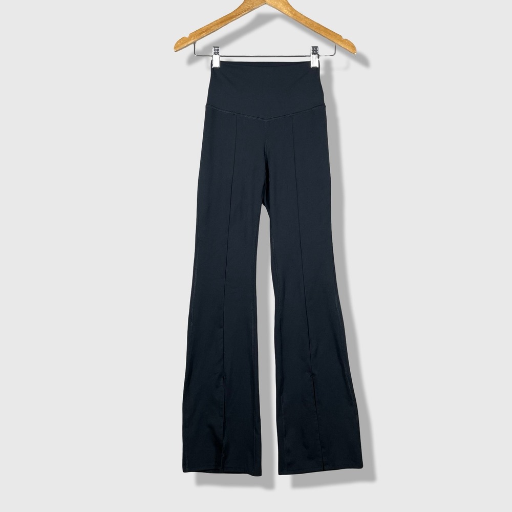 Yogalicious Lux Mia Flare Women XS Black Athleisure Yoga Gym Workout Pants‎